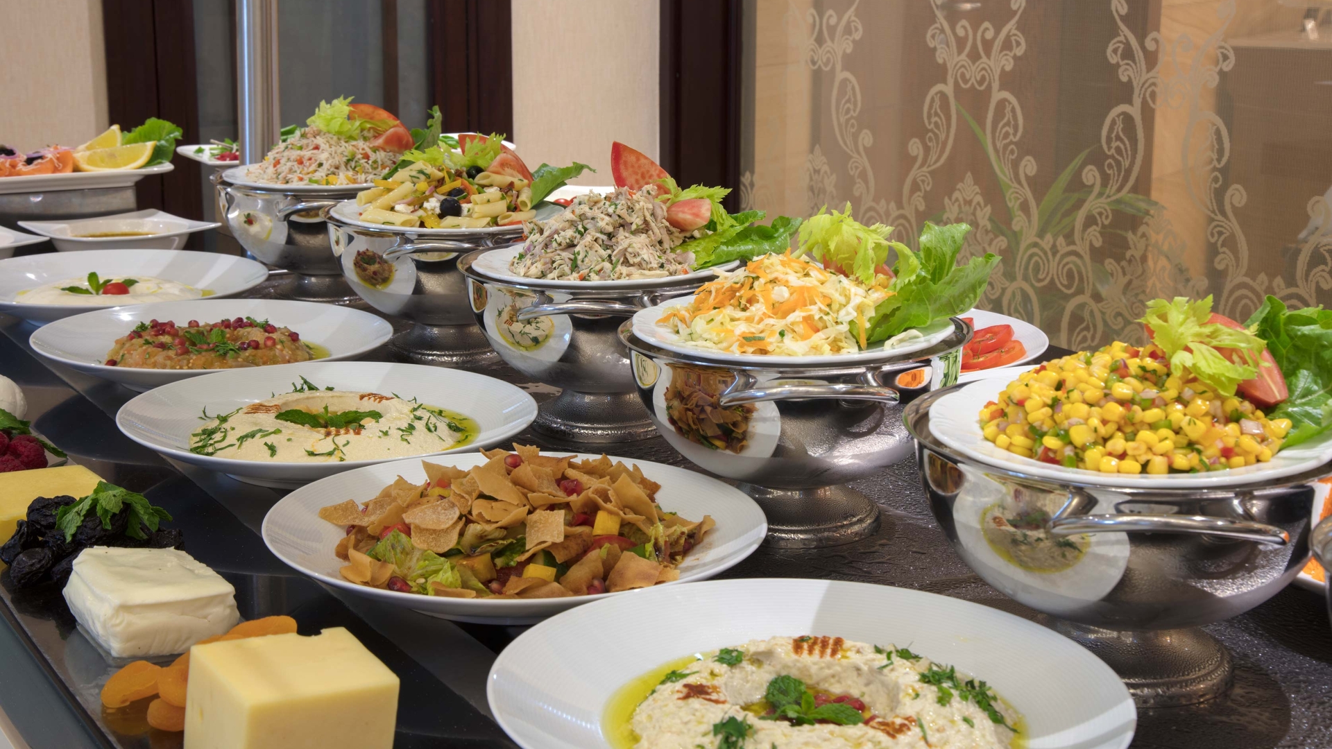 Coral Muscat Hotel & Apartments Restaurants 