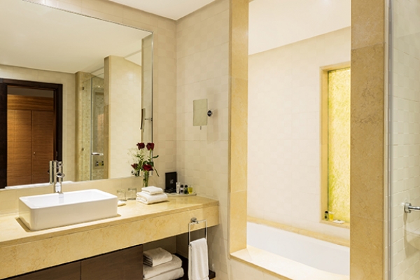  فندق كورب عمان حمام الأجنحة التنفيذية 2